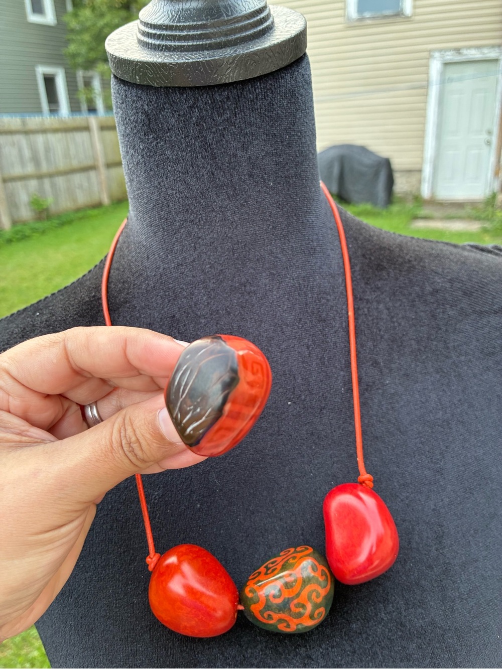 Bold Red and Black Statement Bead Necklace
Set of 2 necklace/ring